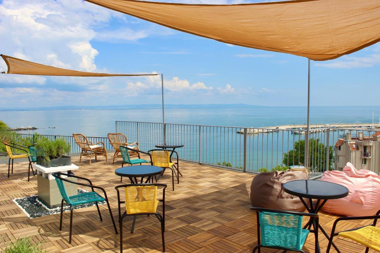 Hotel Sunset Art Beach Front Chernomorets Esterno foto