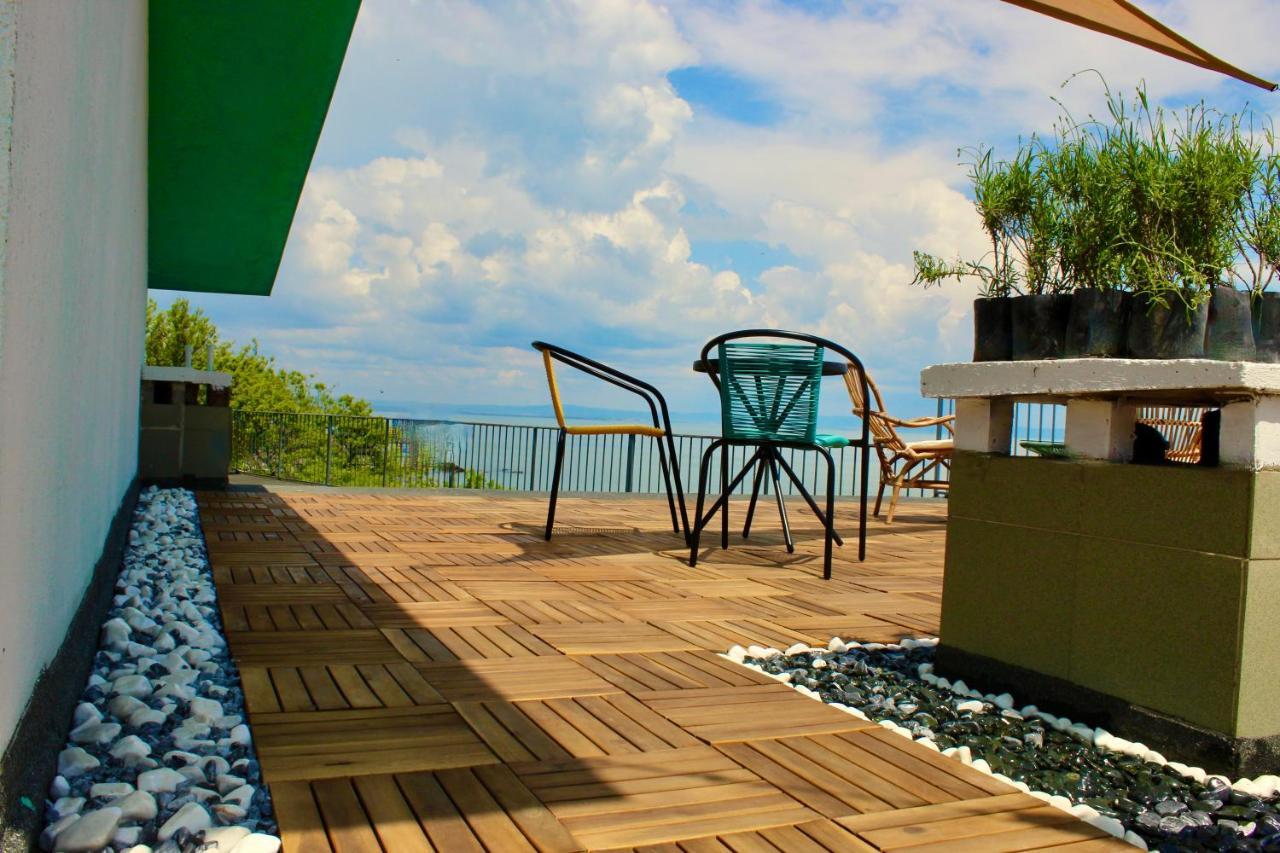 Hotel Sunset Art Beach Front Chernomorets Esterno foto